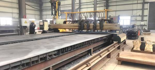 網架高空散裝施工方法和要點分析！